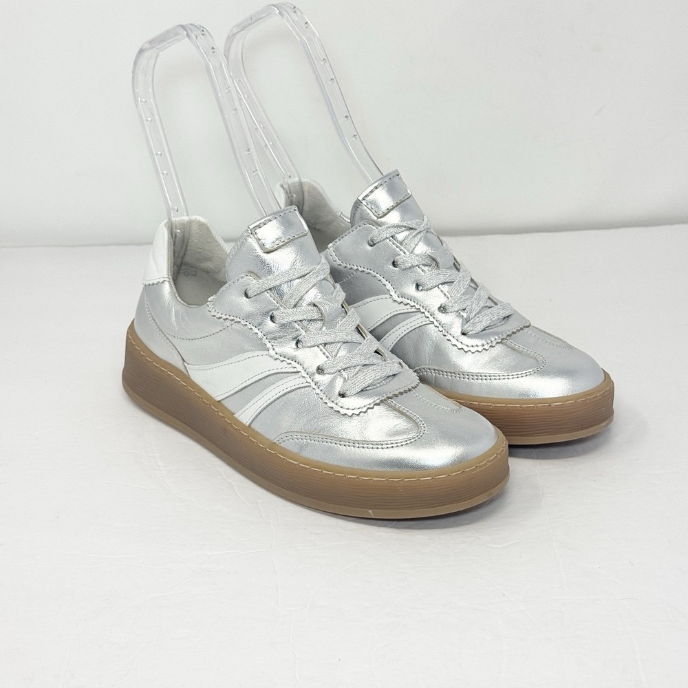 Gabor Low Top Sneakers 86.475 Womens 7.5 Silver Metallic Leather Gum Sole